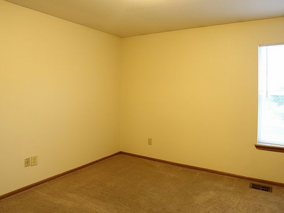 4th image of 4304 Kathryn Pl