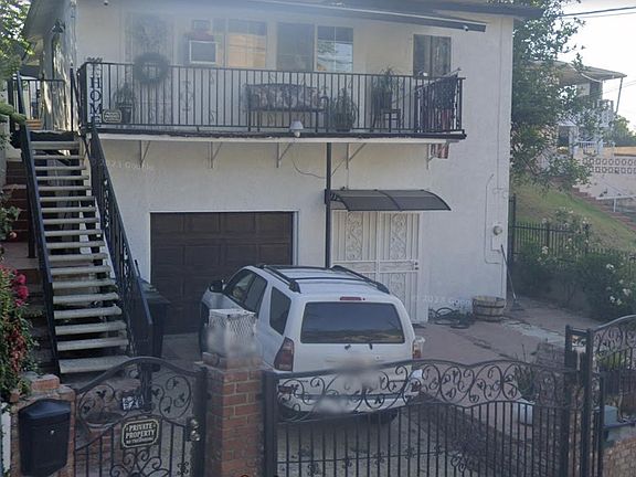 2nd image of 926 Gifford Ave #0