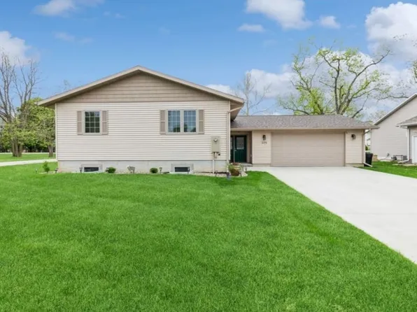 305 3rd St, Randall, IA 50231