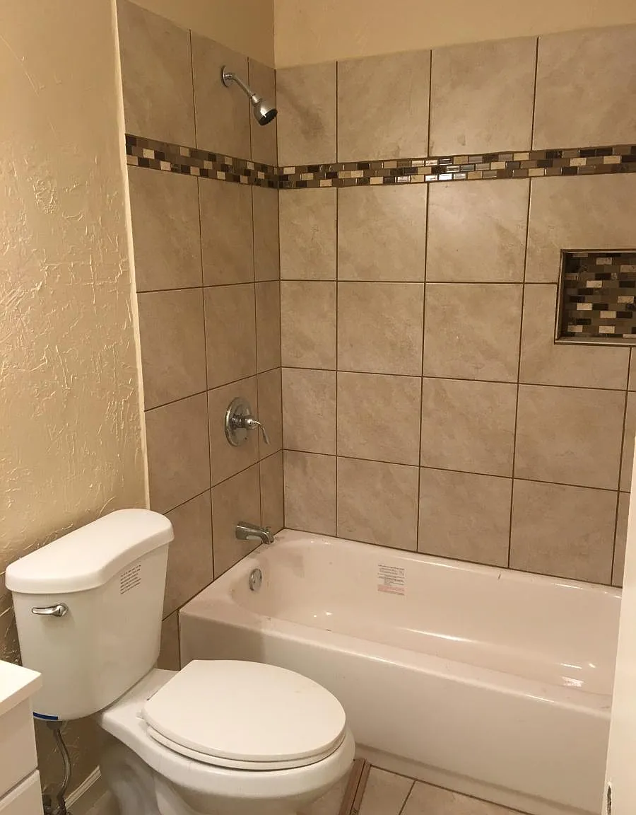 3 bed, 1607 sqft, $2,350 — Photo 2