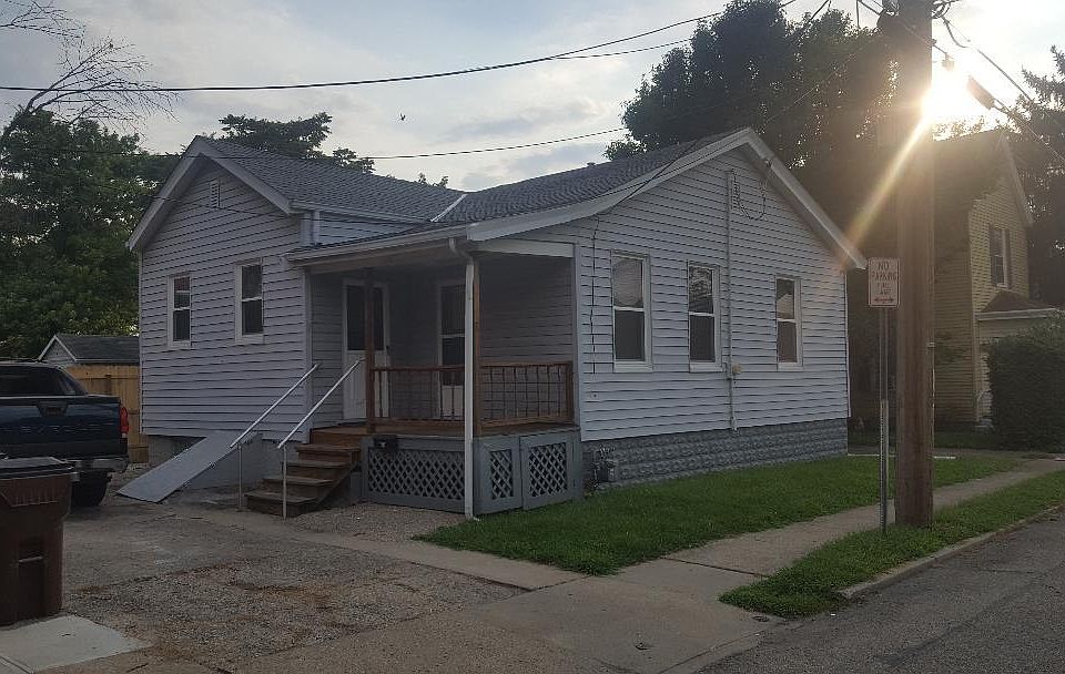 1st image of 7 Koehler Ave