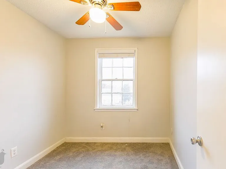 2103 Suitland Ter SE #201 — Photo 12