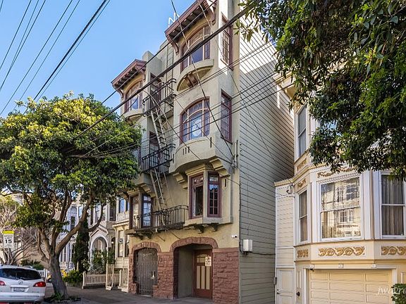2nd image of 547 Page St APT 6