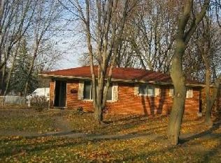 30342 Fink Ave, Farmington Hills, MI 48336