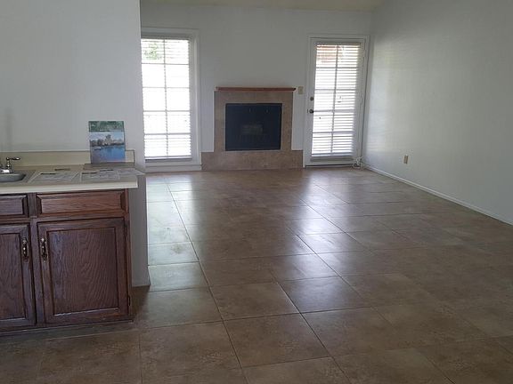 3rd image of 18009 N 45th Ave