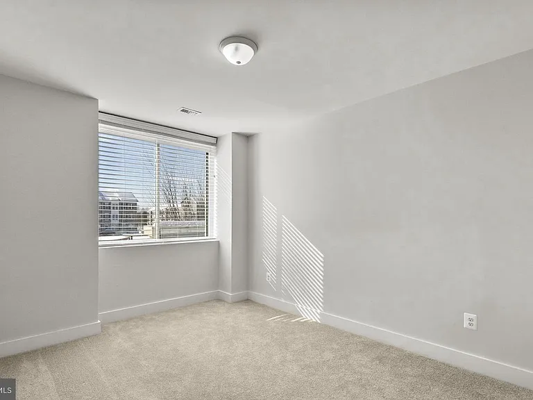 19520 Village Walk Dr #3-101 — Photo 14
