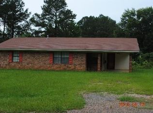 1736 Waldrip Rd, Coushatta, LA 71019