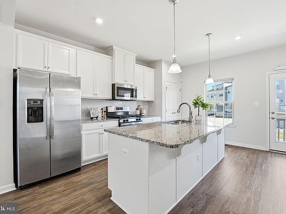 5th image of 18179 Red Mulberry Rd