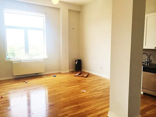Rented by Elite NY Holdings | media 19
