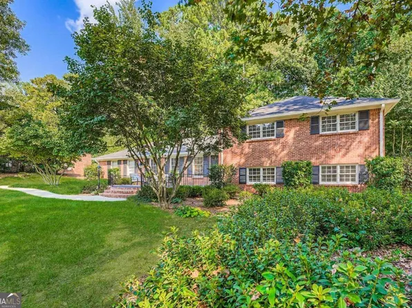 2101 Chesterfield Dr, Atlanta, GA 30345