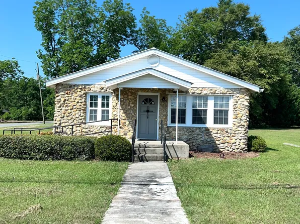 121 Coleman Ave, East Dublin, GA 31027