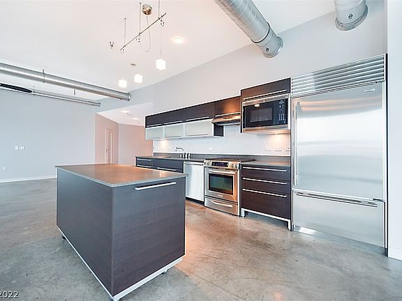 4th image of 200 Hoover Ave Unit 1909