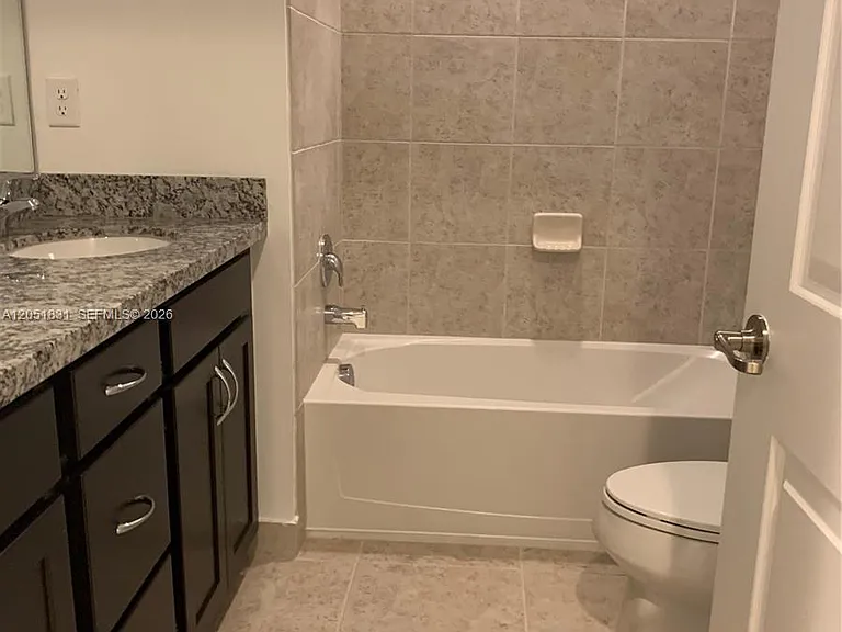 11566 SW 13th Ln — Photo 8