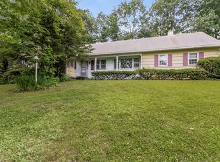 27 Wondy Way, Danbury, CT 06811
