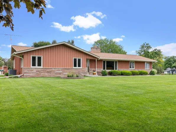 W333N4190 Mertins DRIVE, Nashotah, WI 53058
