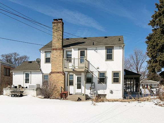 2nd image of 1916 Vincent Ave N