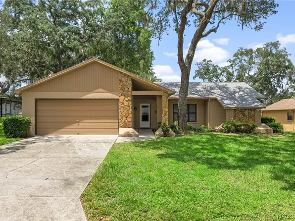5091 W Mapleleaf Ct, Lecanto, FL 34461