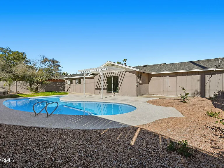 8725 E Coronado Rd — Photo 39