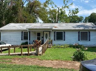 508 Winn Dr, Winnsboro, TX 75494