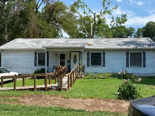 508 Winn Dr, Winnsboro, TX 75494