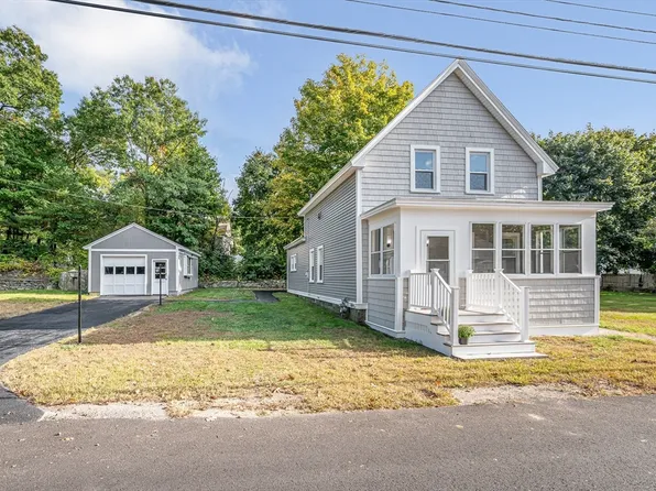 17 Gerrish Ave, Dracut, MA 01826