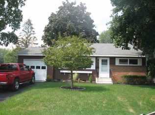 46 Red Fox Dr, Albany, NY 12205