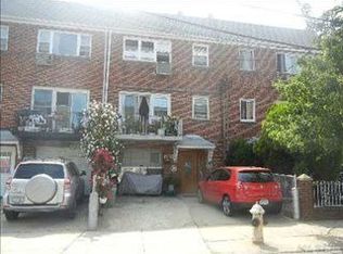 4228 213th St, Flushing, NY 11361