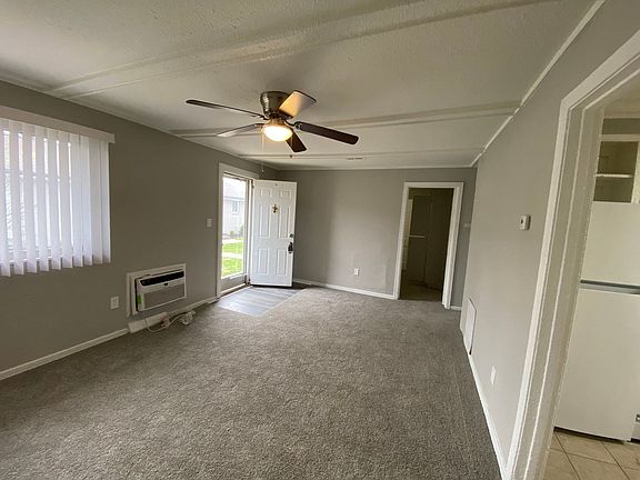 2nd image of 1071 Rochester Rd #9