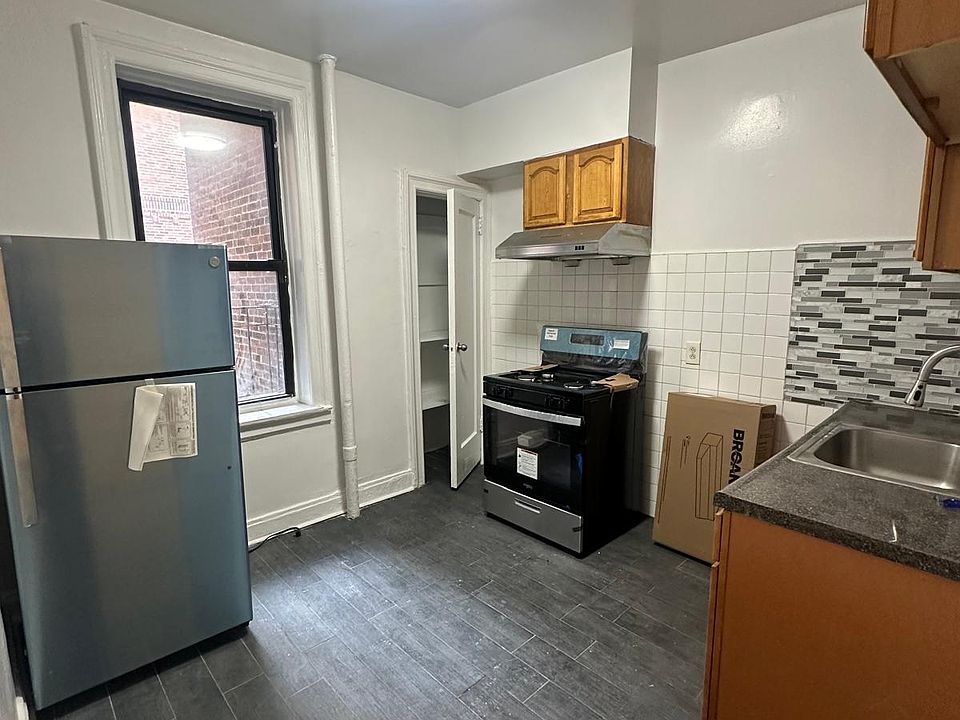 1st image of 96-10 37th Ave #B1