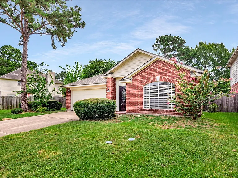 6842 Moss Boulder Dr — Photo 1