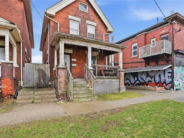 53 Chatham St, Brantford, ON N3T 2N8