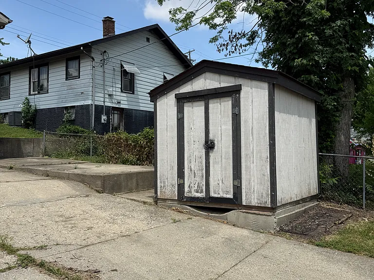 1102 S Miller St — Photo 14