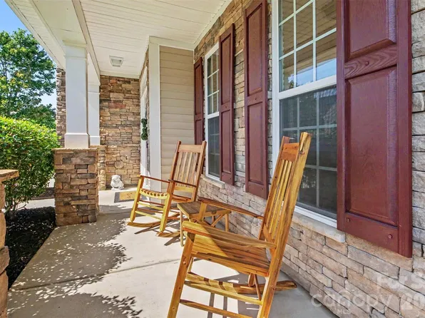 3324 Brackhill St, Davidson, NC 28036