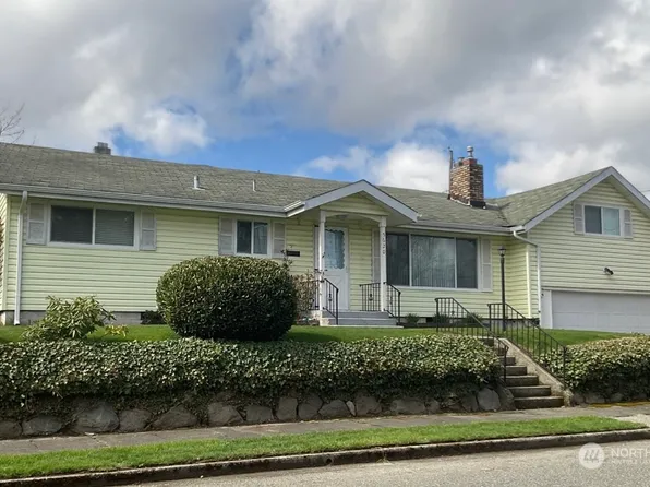5620 S D Street, Tacoma, WA 98408