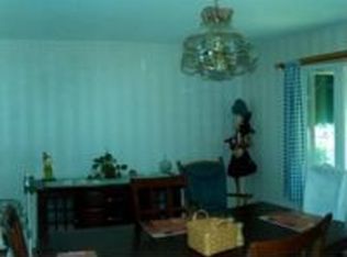 32 Colonial Ave, Tiverton, RI 02878