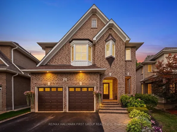 9 Pebblebrook Cres, Whitby, ON L1R 3P4