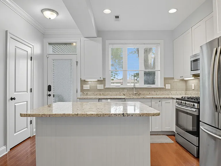 1654 Gales St NE — Photo 5