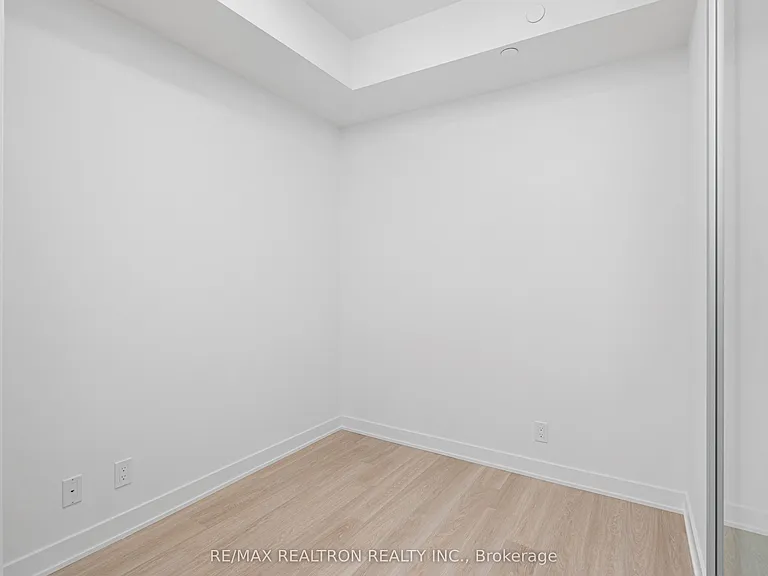 30 Upper Mall Way #A-620 — Photo 28