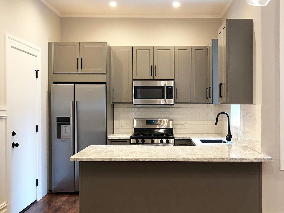 1st image of 991 Greenwich St #991