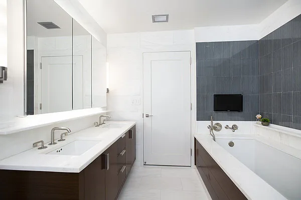 Sold by BLU Real Estate | media 10