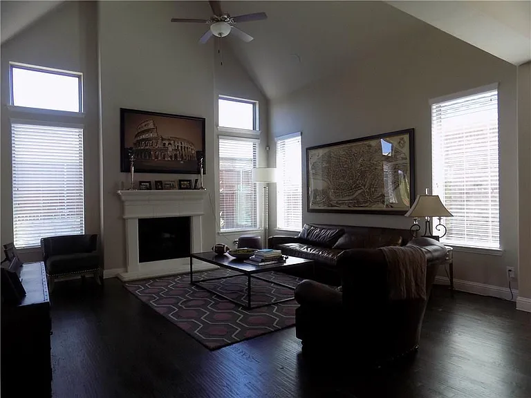 2440 Vaquero Ln — Photo 4