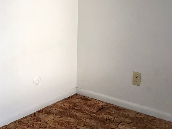 2nd image of 4367 Parkway Dr APT 7
