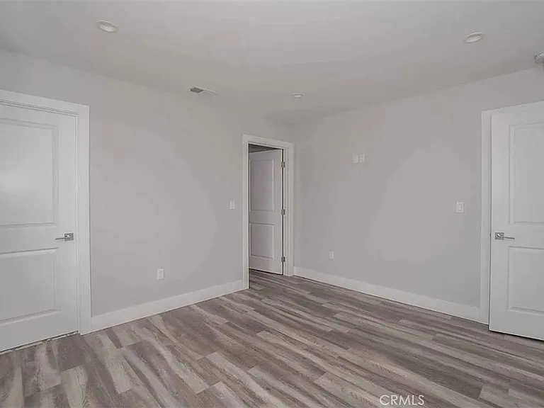 127 W Imperial Hwy — Photo 7