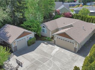920 16th St SW, Puyallup, WA 98371