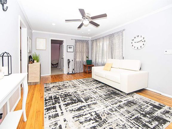 5th image of 504 N Stephens St