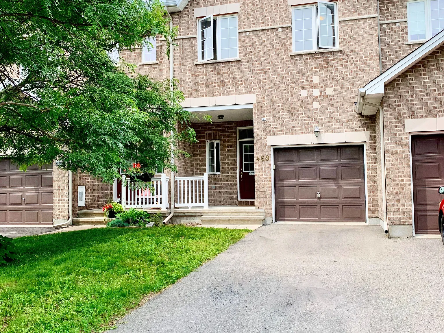 3 bed, $2,700 — Photo 1