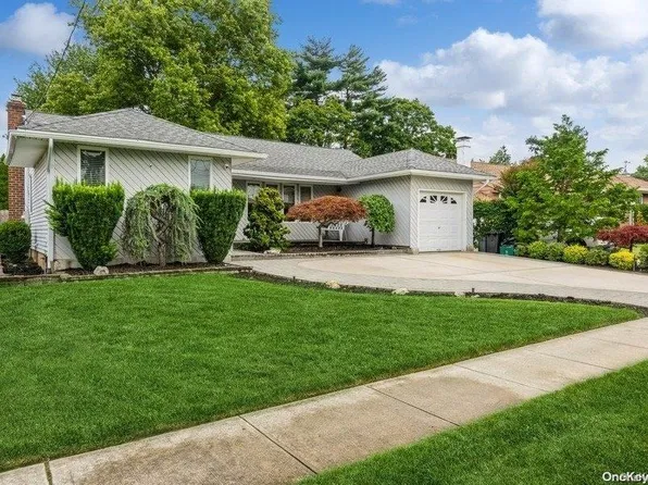 344 Cherry Place, East Meadow, NY 11554
