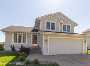 955 SE Cypress Ct, Waukee, IA 50263