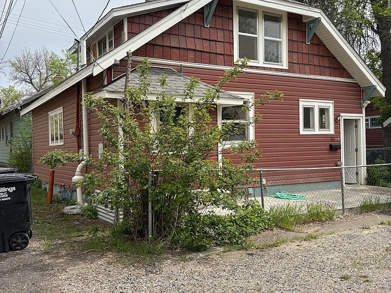 205 1/2 Terry Ave — Photo 2