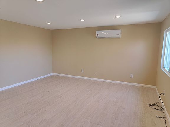 2nd image of 5280 Groveland Dr #2